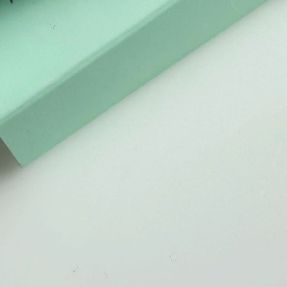 Sold - Picture 1 of 1